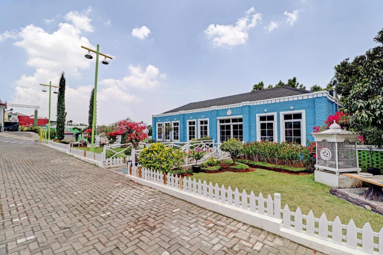 Super Oyo Collection O 90617 Rumah Oma Opa Syariah Cibiru Dış mekan fotoğraf