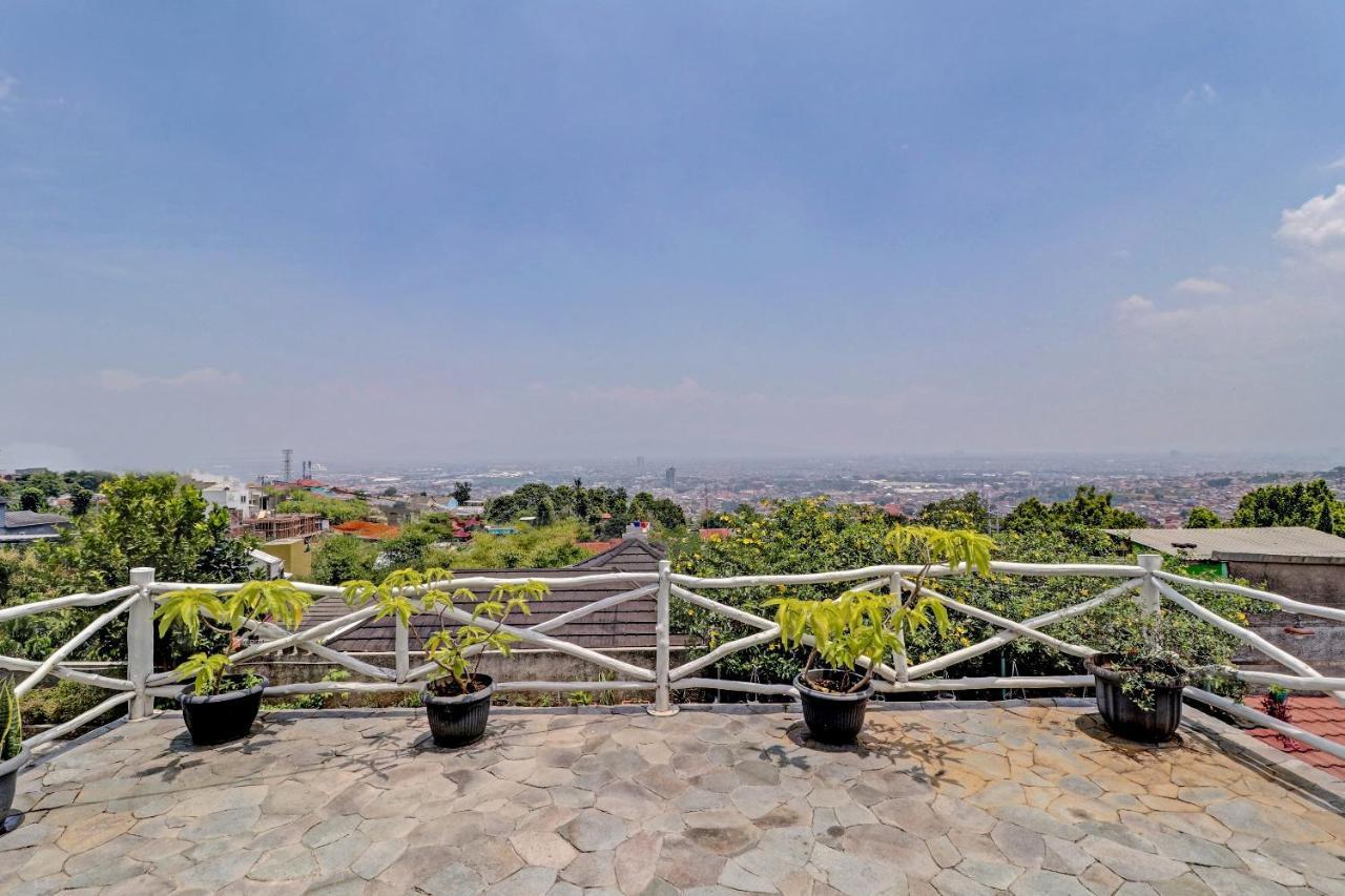 Super Oyo Collection O 90617 Rumah Oma Opa Syariah Cibiru Dış mekan fotoğraf
