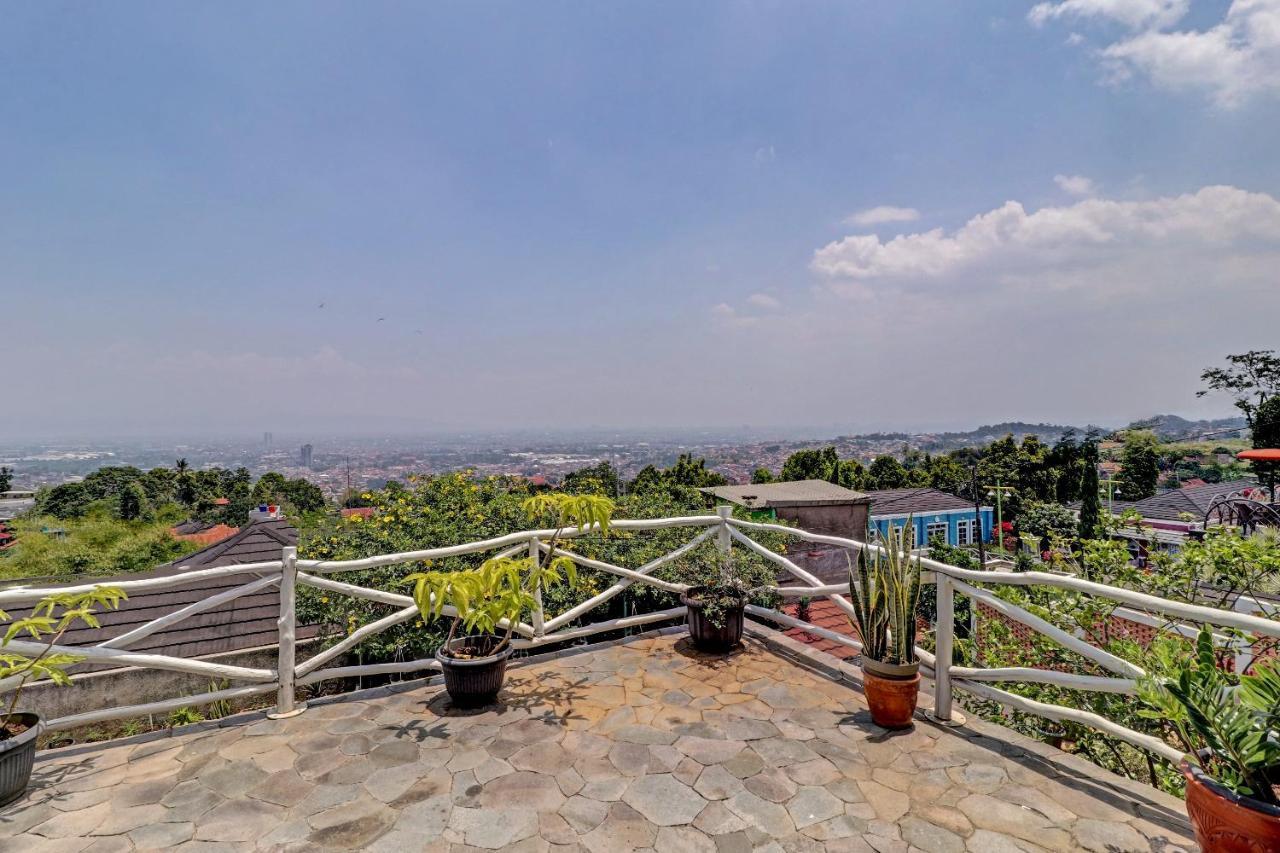 Super Oyo Collection O 90617 Rumah Oma Opa Syariah Cibiru Dış mekan fotoğraf